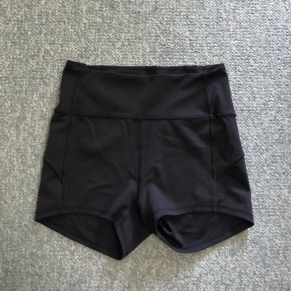 Lululemon In movement shorts - Picture 1 of 1